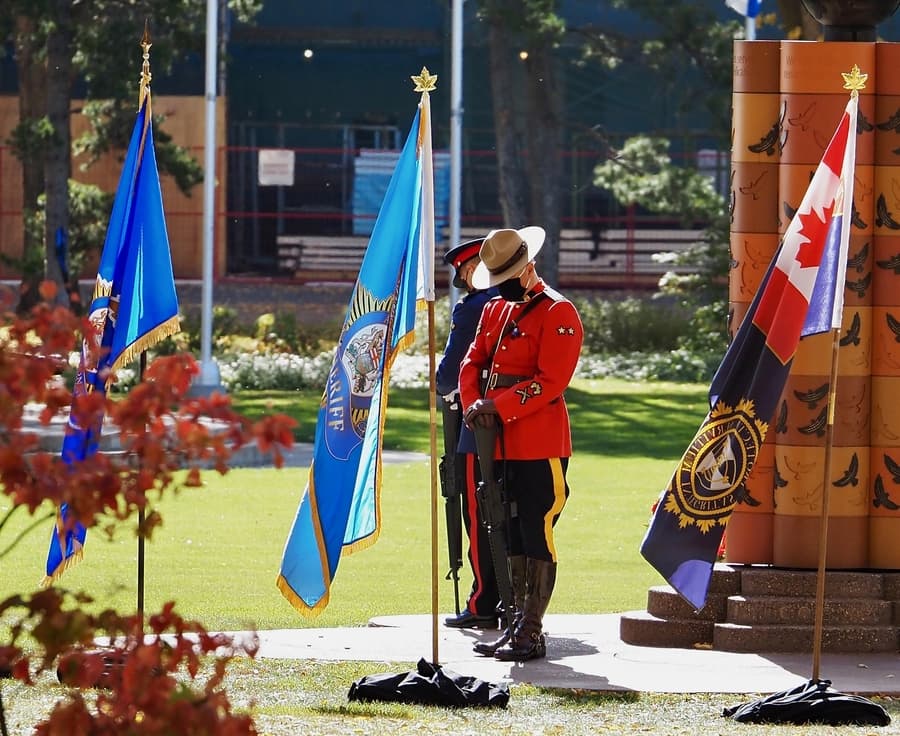 Une série d'enchères d'un an pour soutenir les familles des policiers canadiens tombés au combat